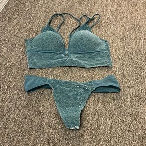 VSPINK cami n thong in green velvet new with tags